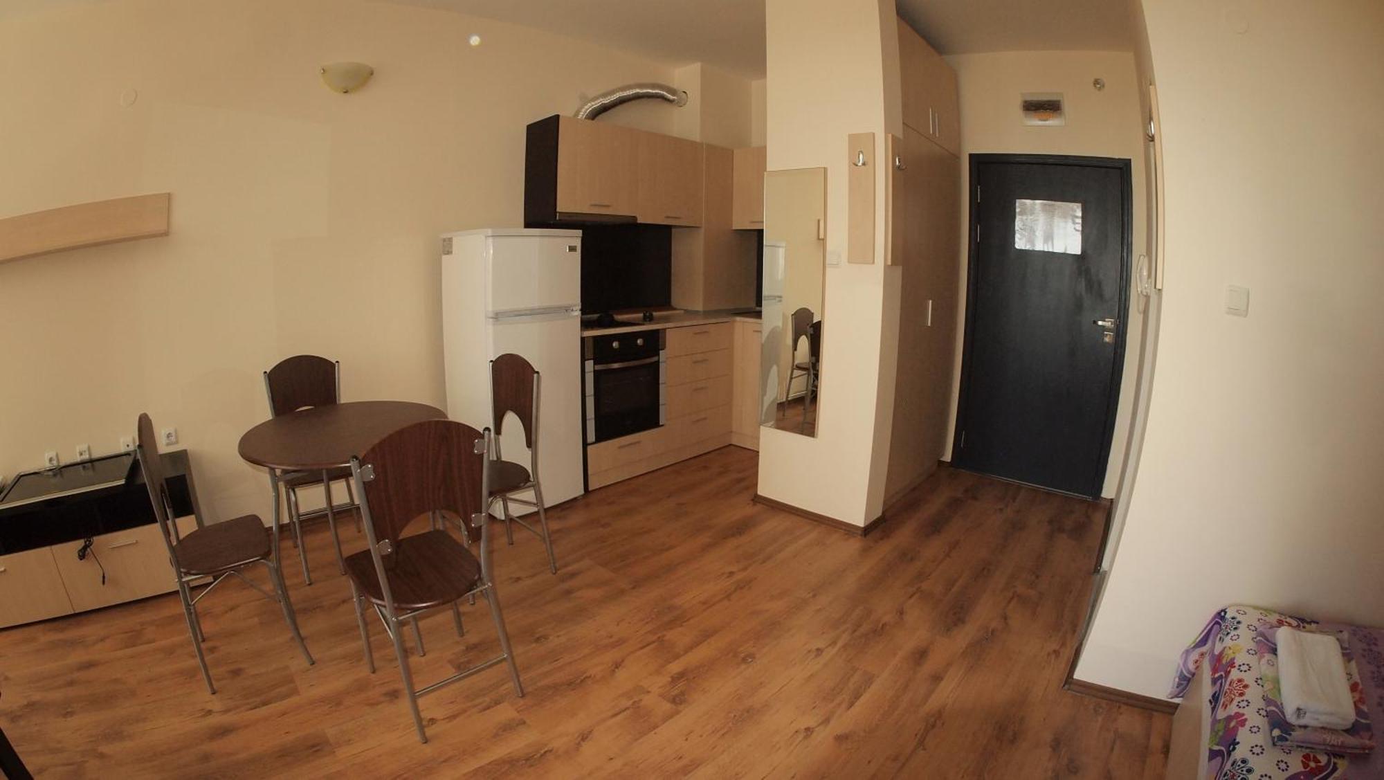 Europroperties Yalta Apartments Aranyhomok Szoba fotó